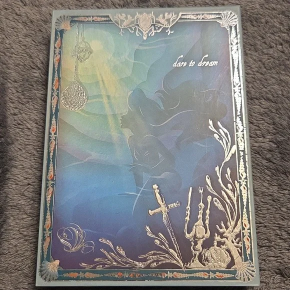 Disney Pricesss Storybook Eyeshadow Pallets - Picture 5 of 13